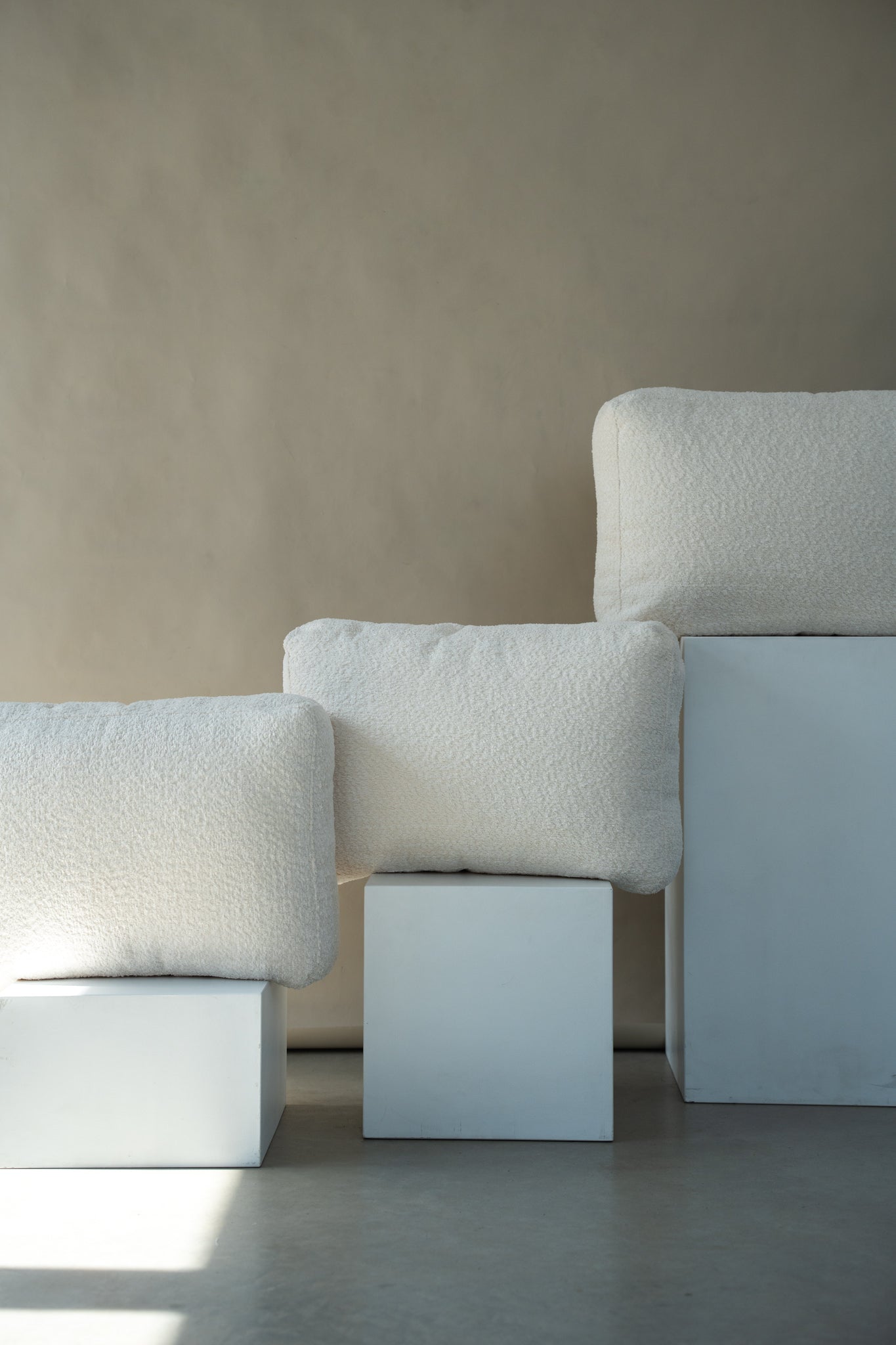 THE PILLOW SET (3)